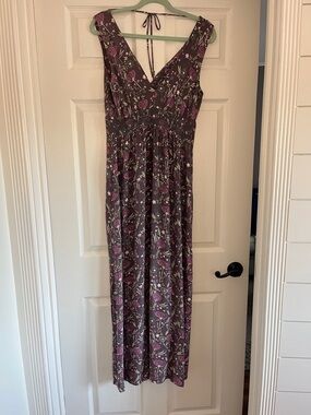Cinnamon Floral V-Neck Maxi Dress in Plum Size Large